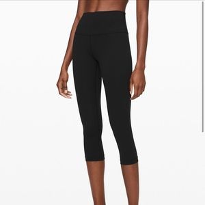 Lululemon Wunder Under Crop